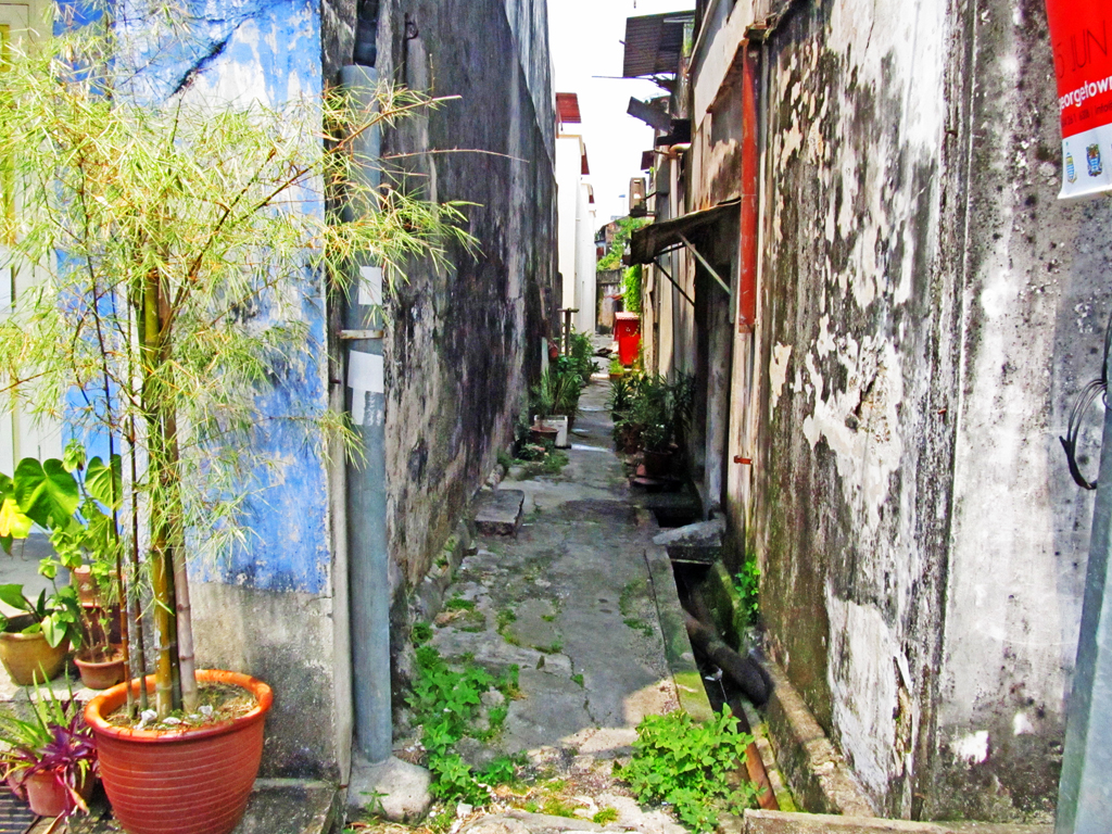 alley03